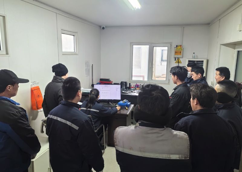 ထုတ်လုပ်မှု ဘေးကင်းရေး အစည်းအဝေး